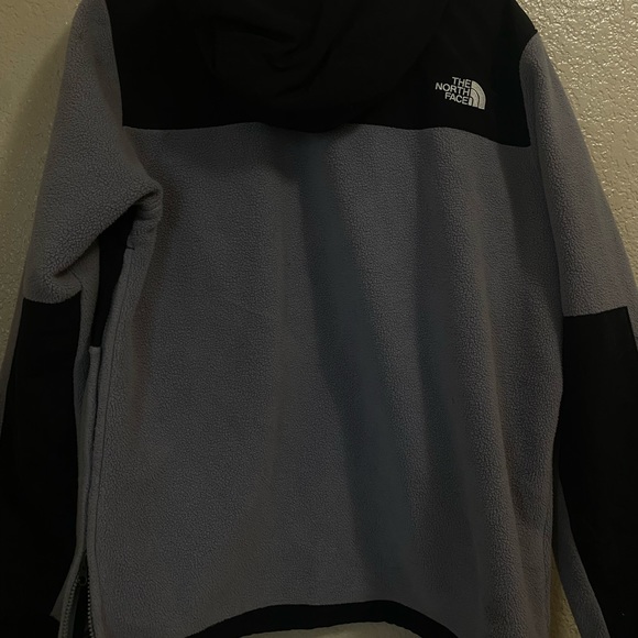 The North Face Jacket - Picture 4 of 4